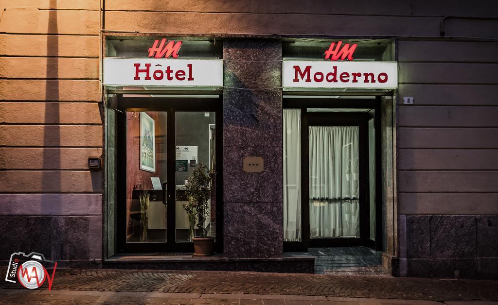 Hotel Moderno Lecco Luaran gambar
