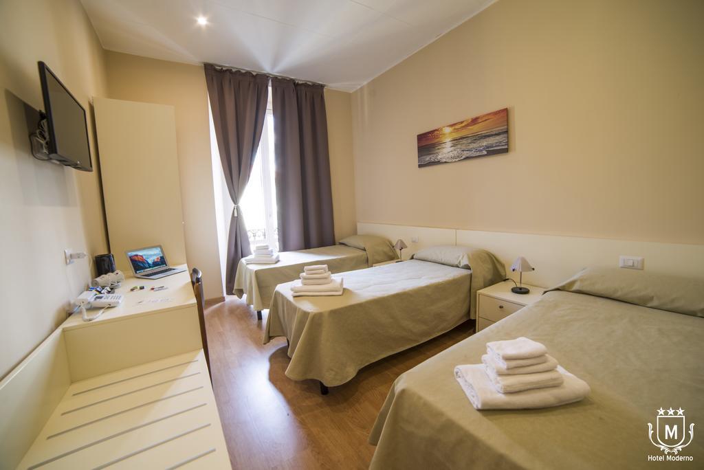 Hotel Moderno Lecco Luaran gambar