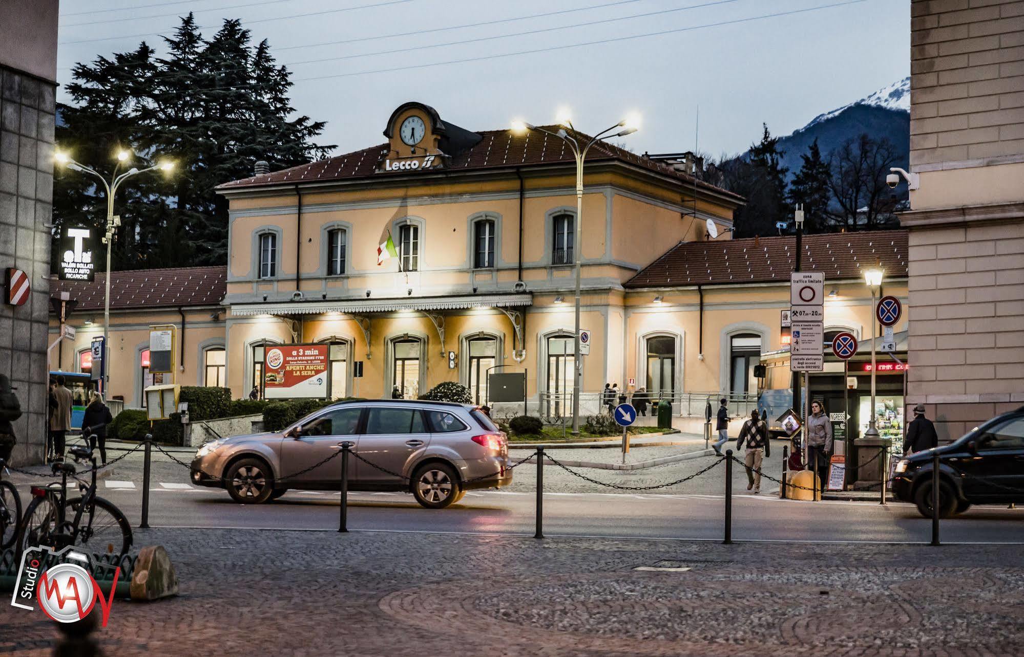 Hotel Moderno Lecco Luaran gambar