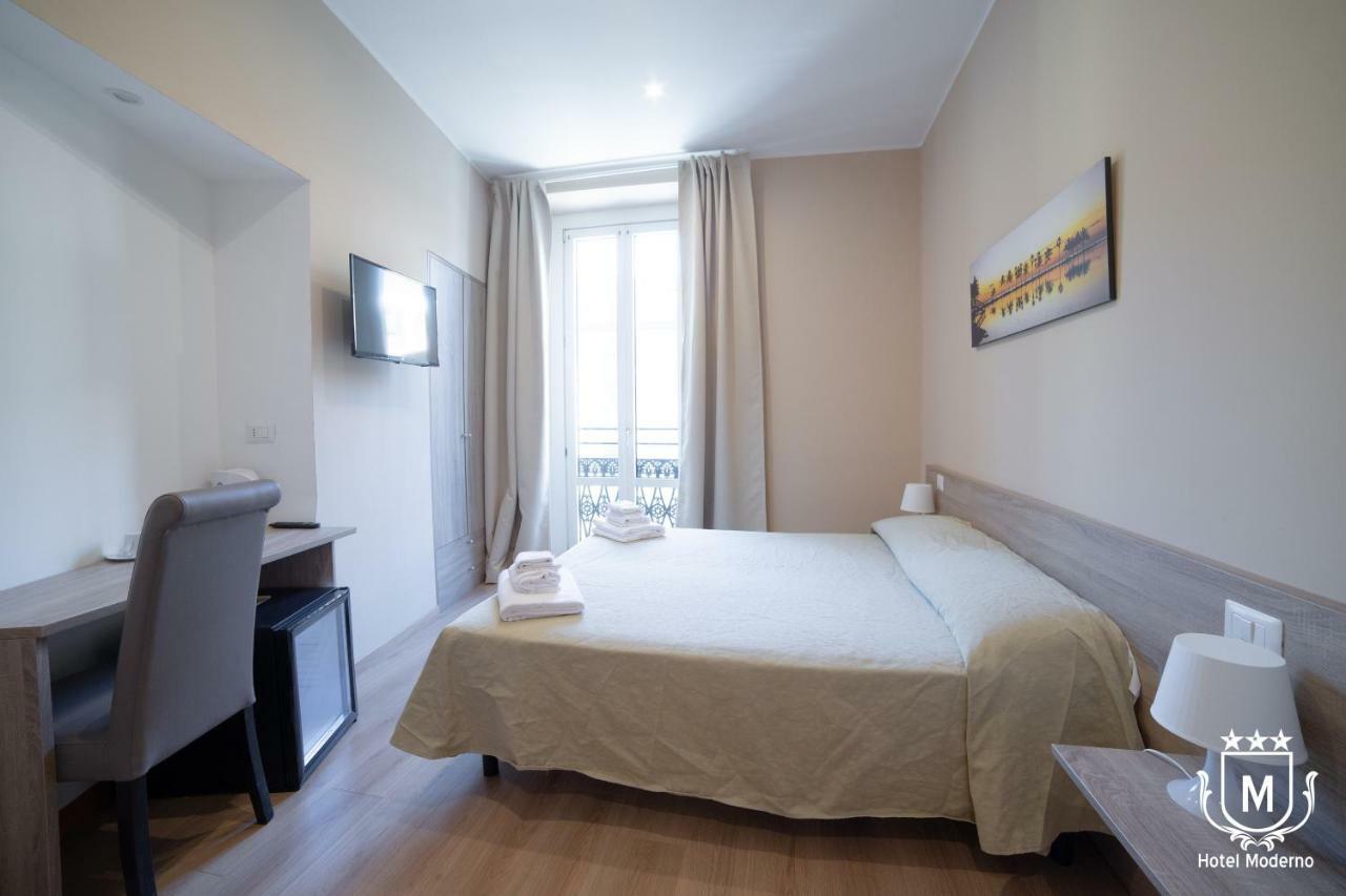 Hotel Moderno Lecco Luaran gambar