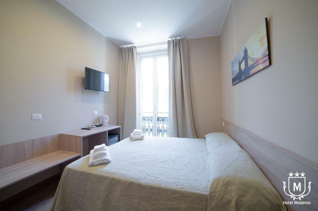 Hotel Moderno Lecco Luaran gambar