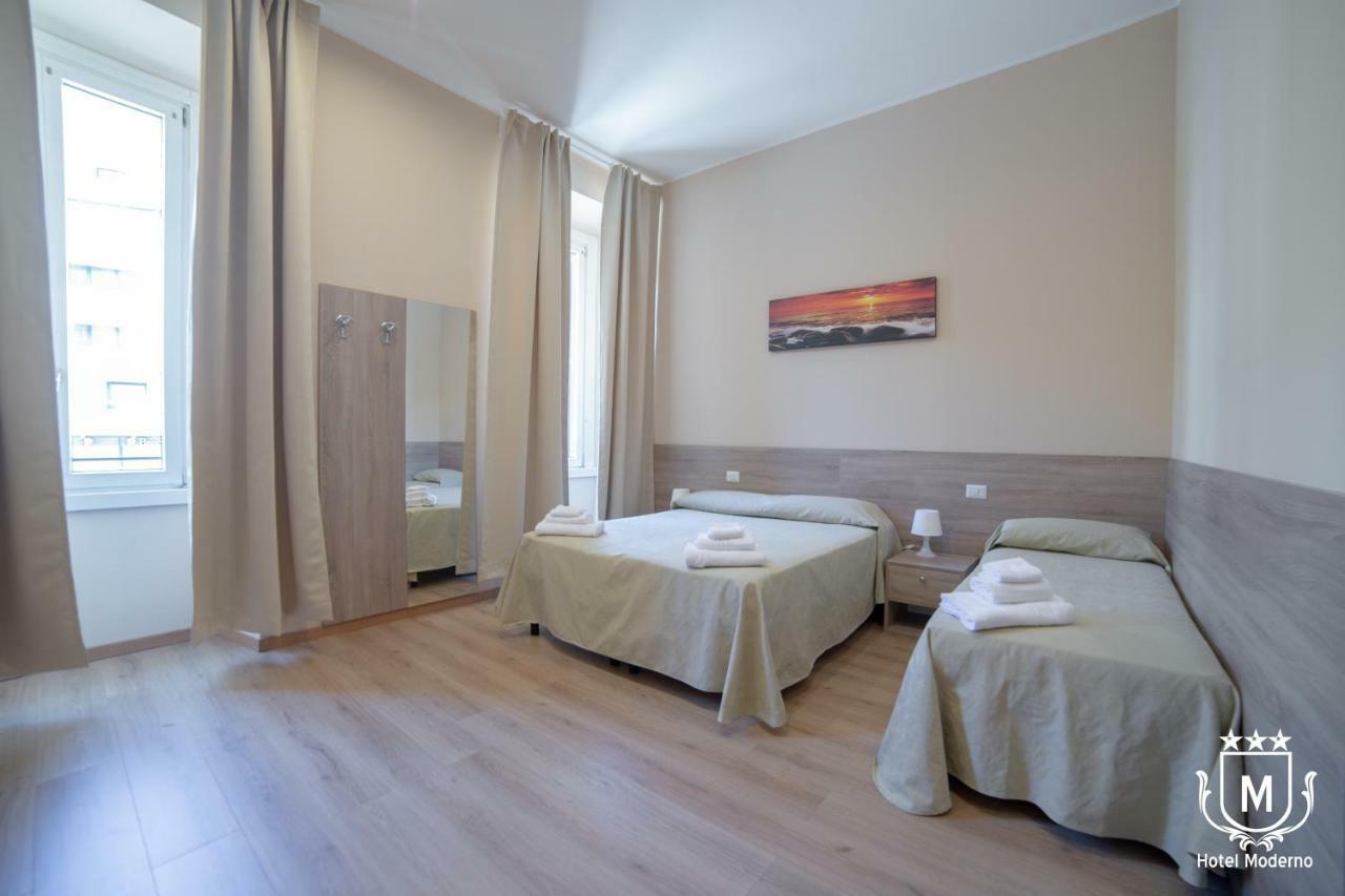 Hotel Moderno Lecco Luaran gambar